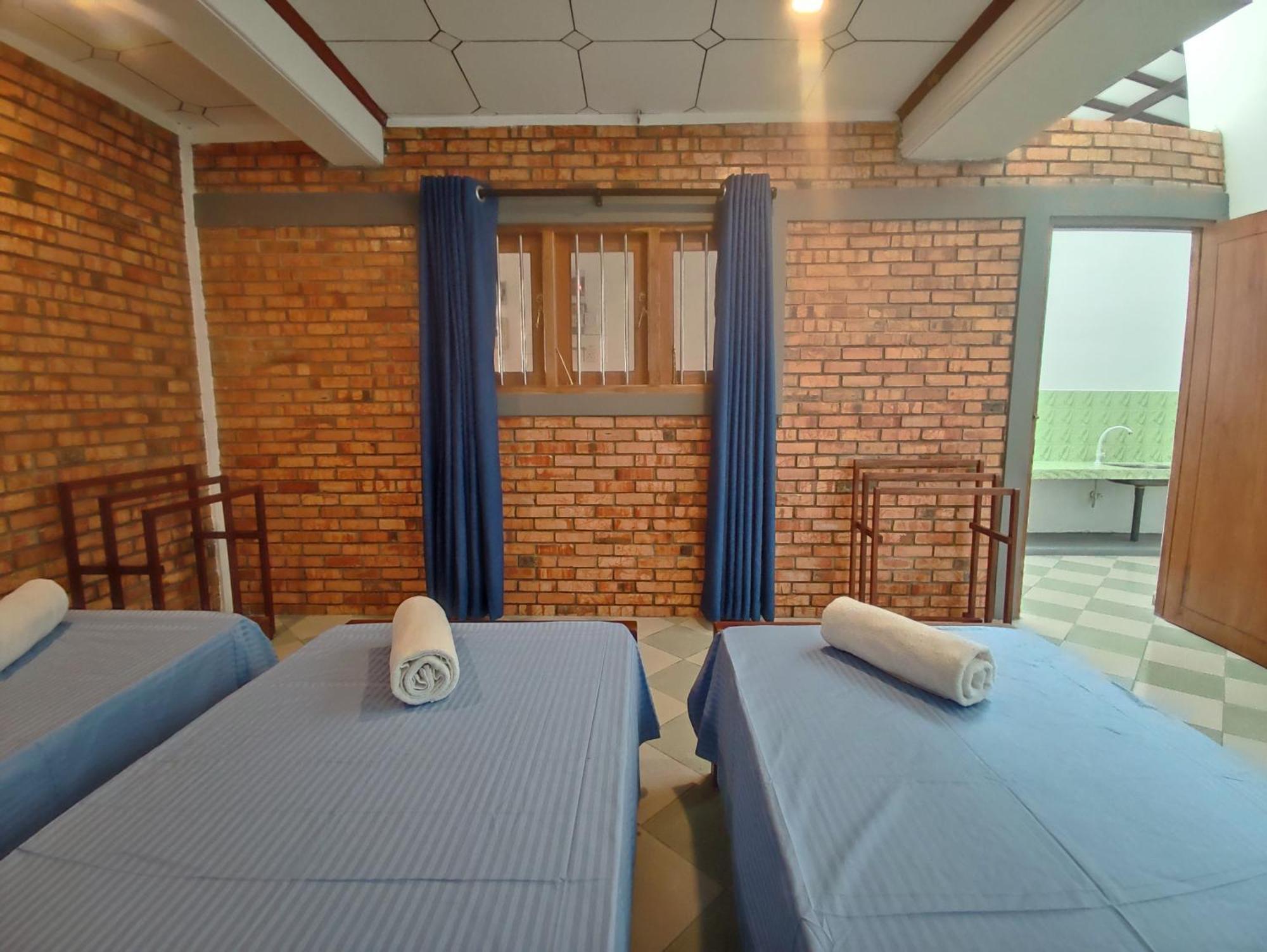 Chandra Holiday Home ديكويلاّ تين المظهر الخارجي الصورة
