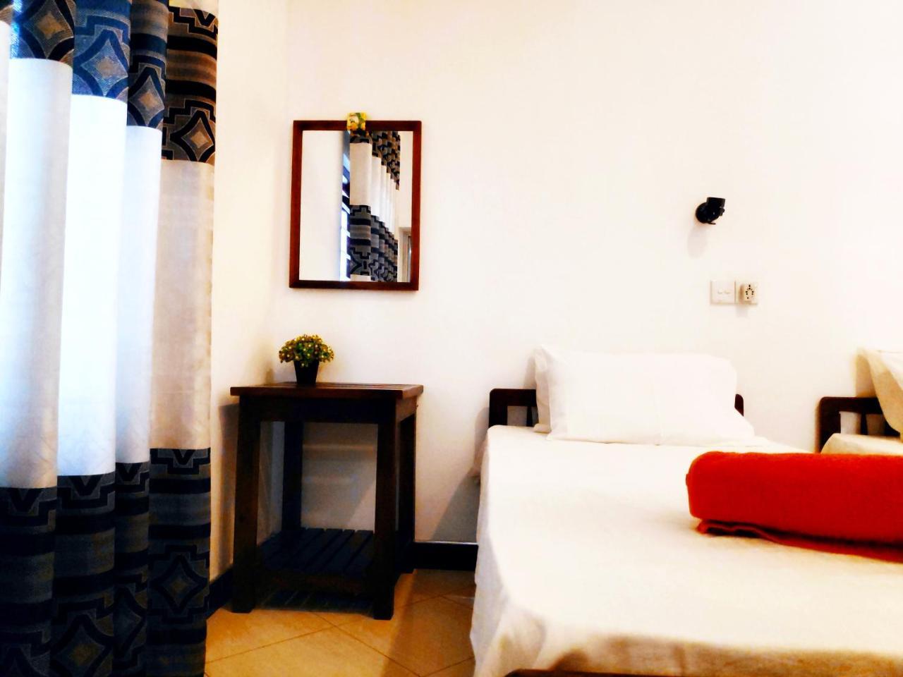Chandra Holiday Home ديكويلاّ تين المظهر الخارجي الصورة