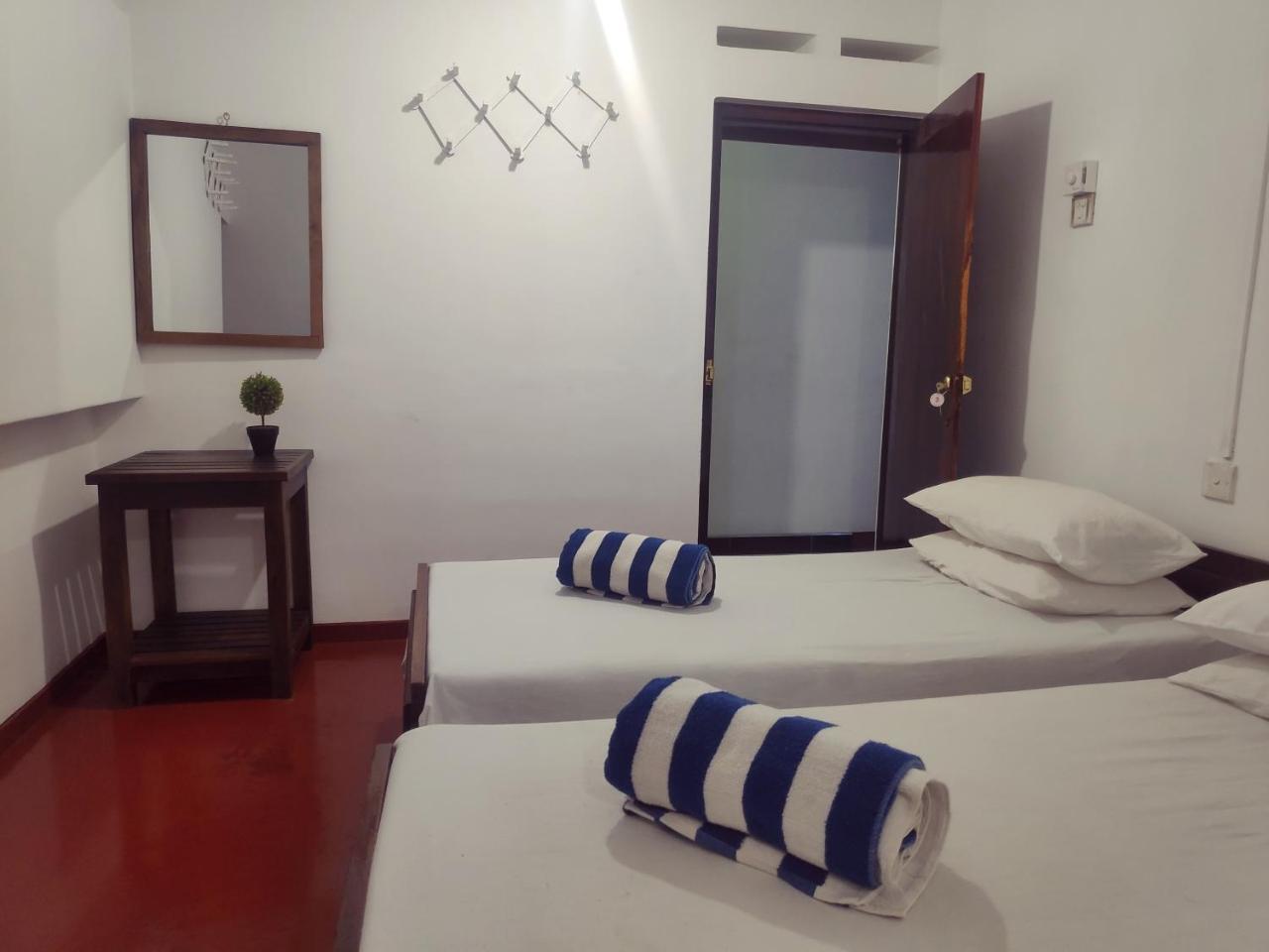 Chandra Holiday Home ديكويلاّ تين المظهر الخارجي الصورة
