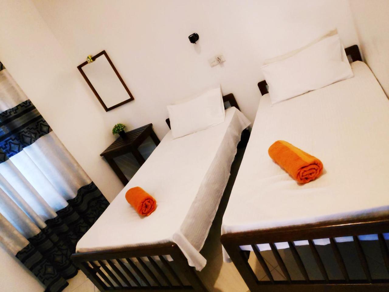 Chandra Holiday Home ديكويلاّ تين المظهر الخارجي الصورة